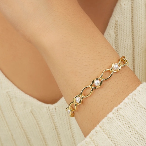 Sterling Forever 14K Gold Plated Amedea Synthetic Pearl Chain Bracelet Gold, OS - Picture 2 of 11